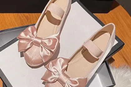 e.g. Mine old ballet shoes jigsaw puzzle