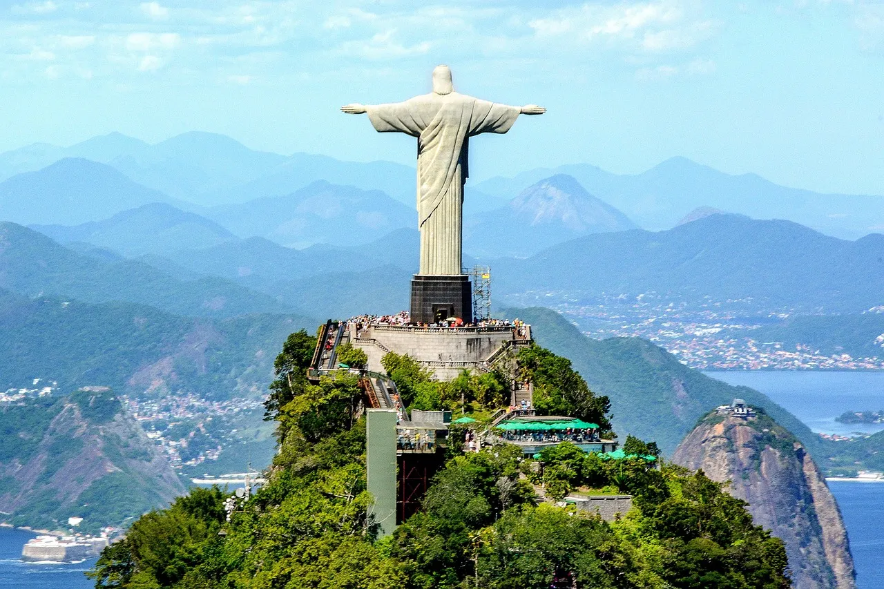Christ the Redeemer statue