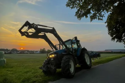 Tractor jigsaw puzzle