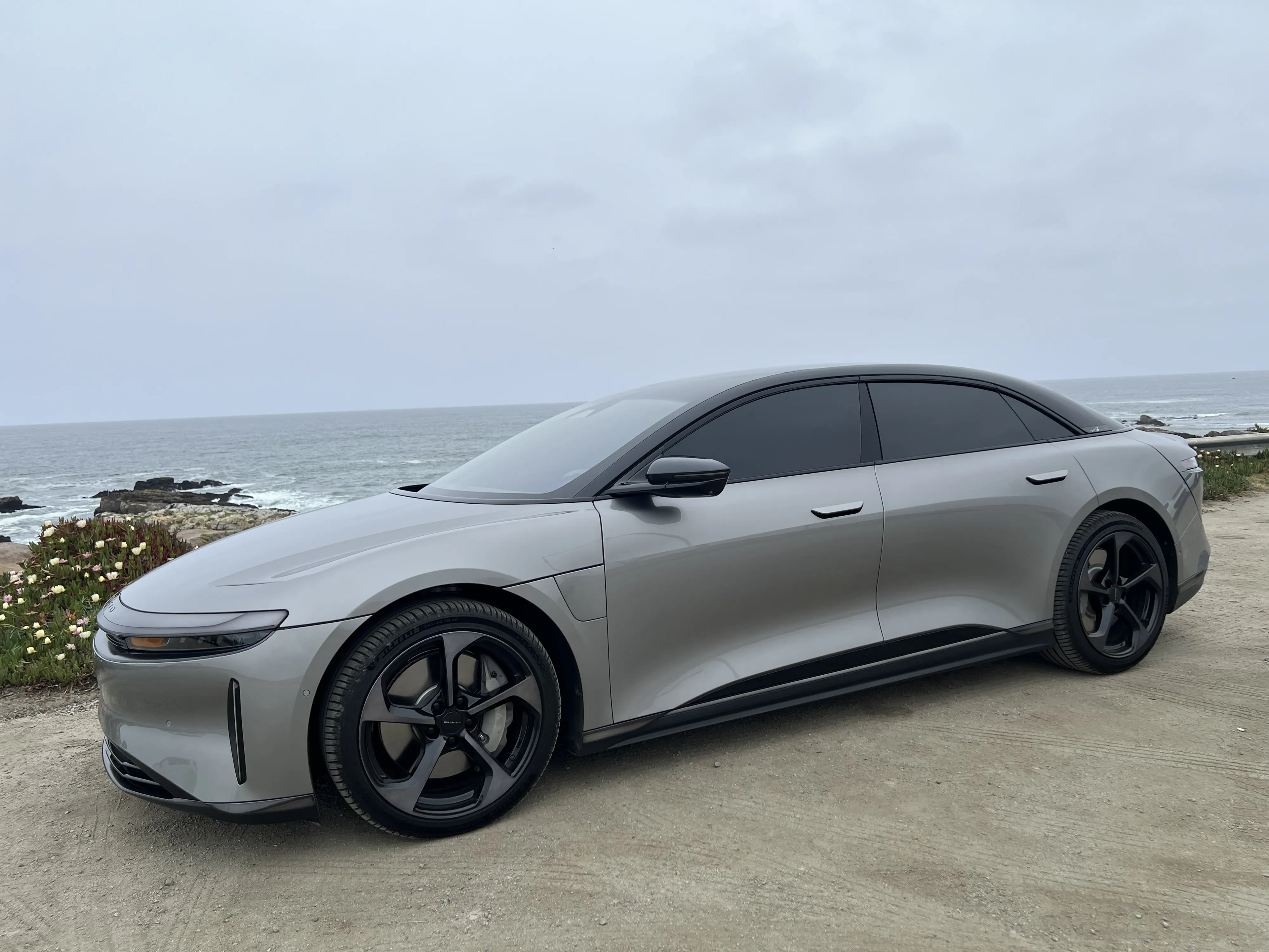Lucid Air Touring - Cosmos Silver
