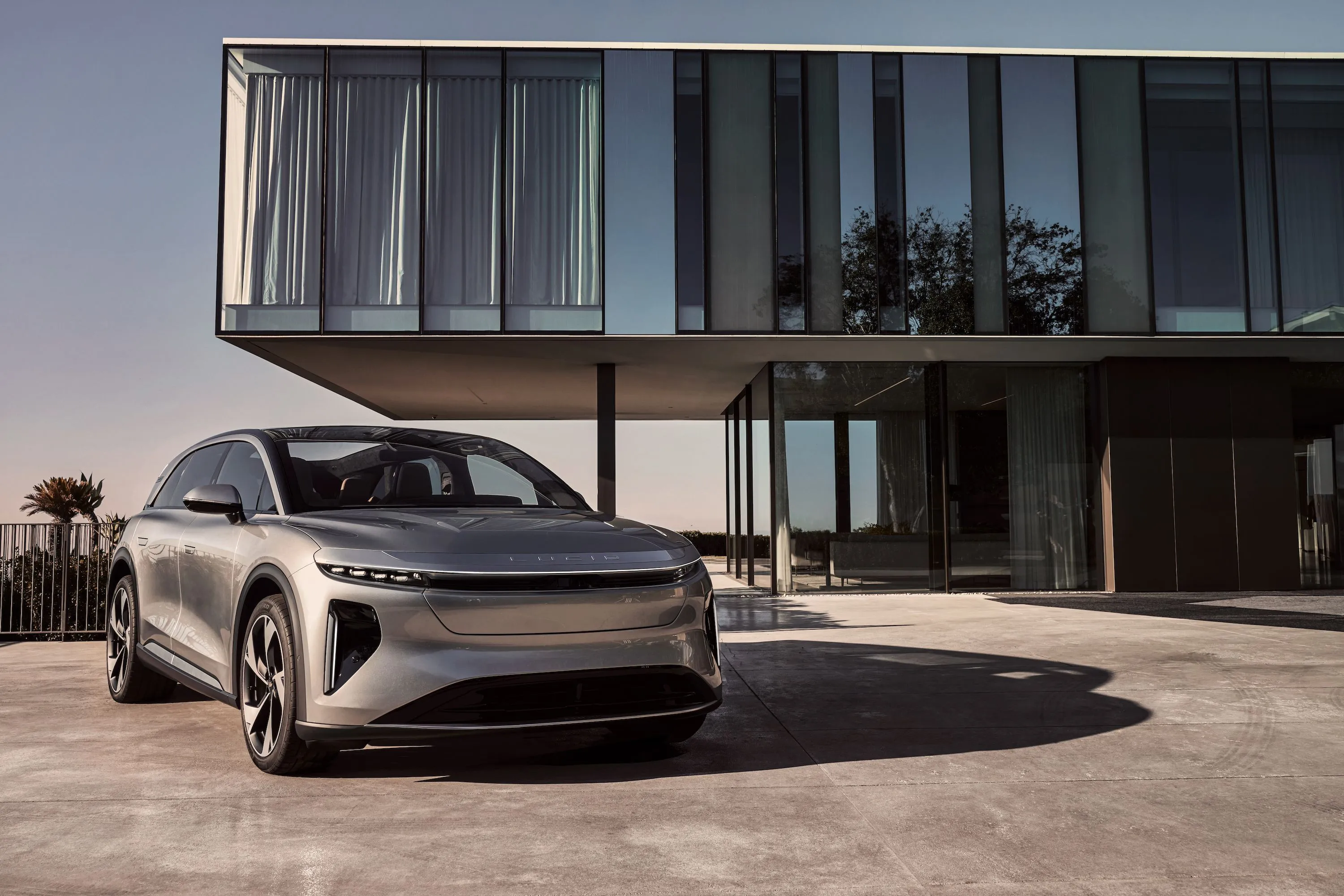 Lucid Gravity - Grand Touring