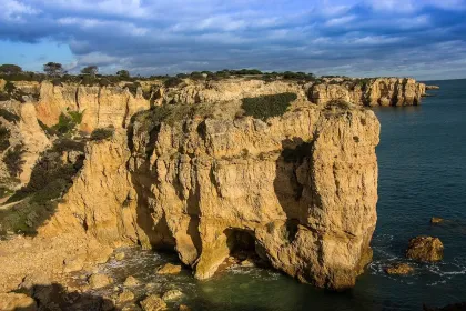 Jigsaw puzzle of Cliffside by the sea
