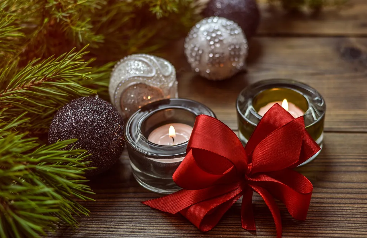 Holiday Candles and Decorations