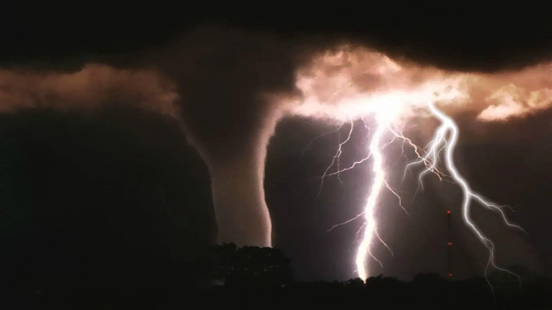 tornado with lightning