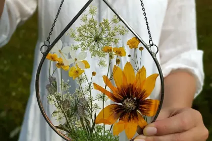 e.g. A flower teardrop jigsaw puzzle