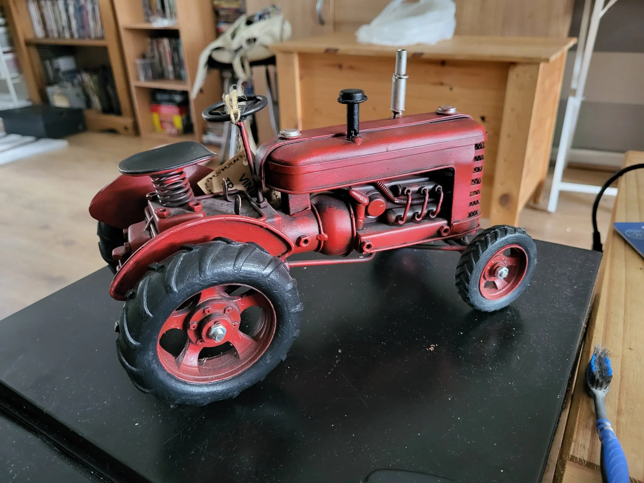 Little red tractor