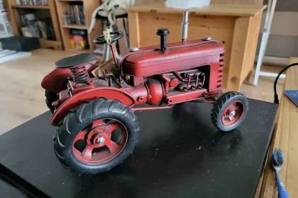 Little red tractor jigsaw puzzle