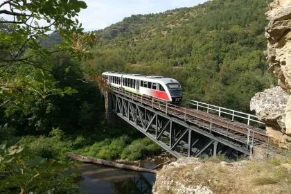 locomotive jigsaw puzzle